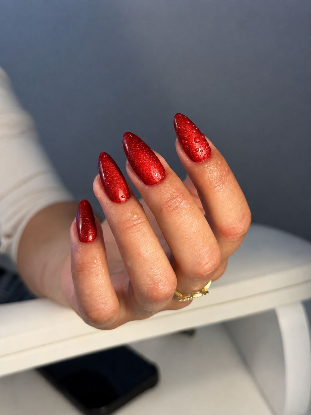 Rode glitter stiletto-nagels